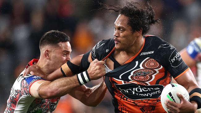 Luciano Leilua appears set to stay at Wests Tigers for 2022, with the Cowboys withdrawing their pursuit for an early release. (Photo by Cameron Spencer/Getty Images)