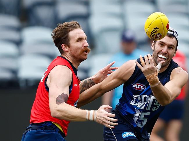 Zach Tuohy competes with Jonathon Ceglar at training. Picture: Dylan Burns/AFL Photos via Getty Images