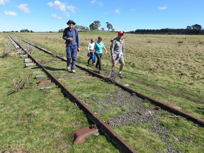 Friends of the Goulburn Crookwell Rail Trail inspect the track.