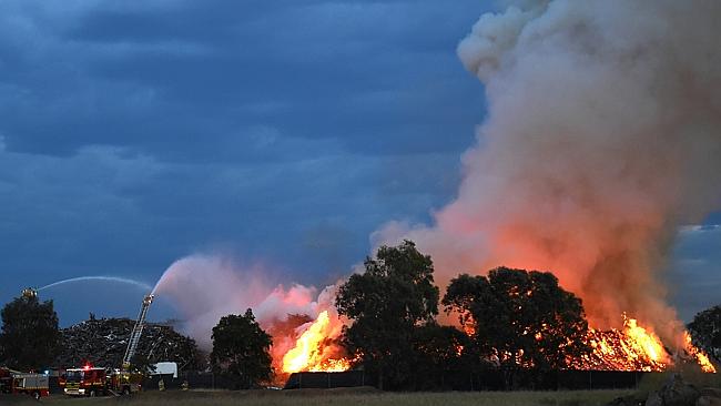 Victorian fire could last days