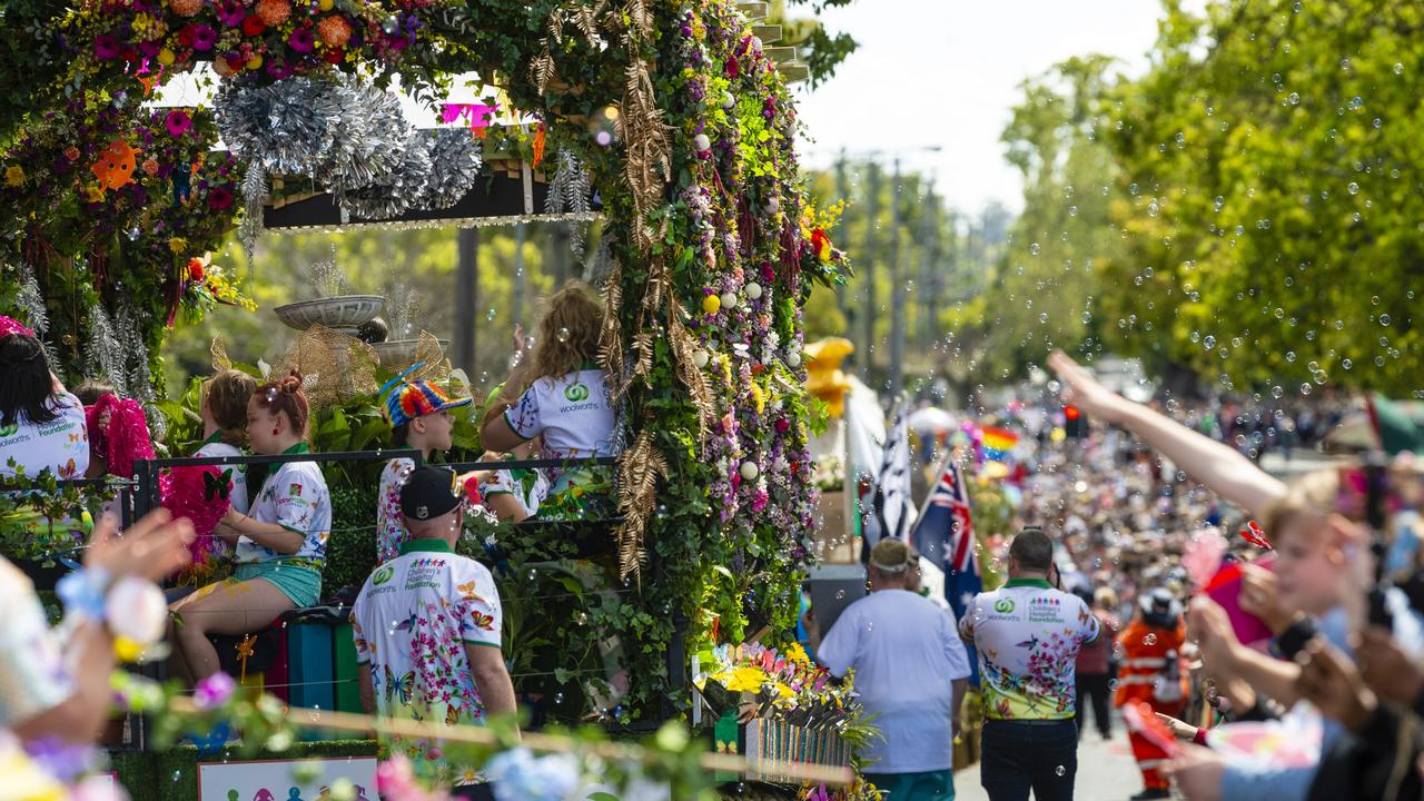 Woolworths float in the Grand Central Floral Parade of Carnival of Flowers 2022, Saturday, September 17, 2022. Picture: Kevin Farmer