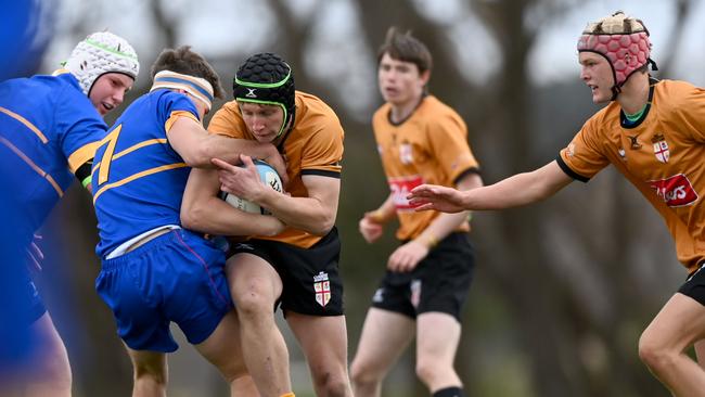 Country took its first win in the under 16s.