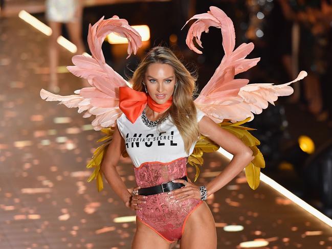 South African model Candice Swanepoel walks the runway at the 2018 Victoria's Secret Fashion Show on November 8, 2018 at Pier 94 in New York City. - Every year, the Victoria's Secret show brings its famous models together for what is consistently a glittery catwalk extravaganza. It's the most-watched fashion event of the year (800 million tune in annually) with around 12 million USD spent on putting the spectacle together according to Harper's Bazaar. (Photo by Angela Weiss / AFP)