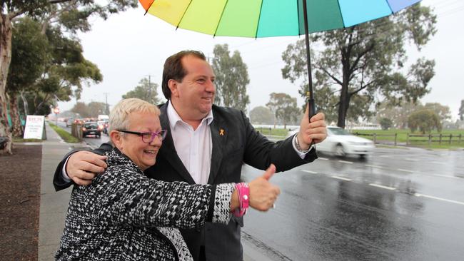 Hume Mayor Helen Patsikatheodorou with McEwen federal Labor MP Rob Mitchell following today’s announcement. Picture: Supplied.