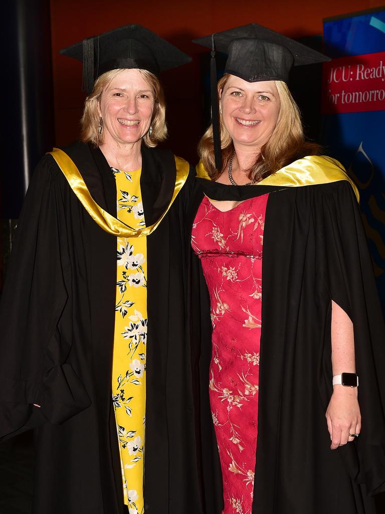 Gillian Knott and Amanda Mackay. JCU graduation ceremony for College of Public Health, Medical and Veterinary Sciences and College of Medicine and Dentistry. Picture: Shae Beplate.