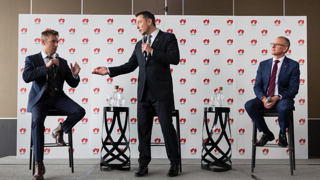 Tesla chief executive Elon Musk SA Premier Jay Weatherill during a press conference at Adelaide Oval World’s biggest lithium ion battery will be built near Jamestown. AAP Image/Ben Macmahon