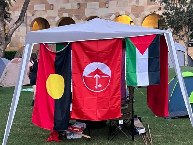 Popular Front for the Liberation of Palestine flag being flown at UQ on Wednesday