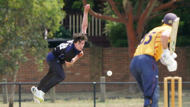 Premier Cricket: Kingston Hawthorn vs Melbourne University played at Walter Galt Reserve, Parkdale. Melbourne University bowler Tom Walker. Picture: Valeriu Campan