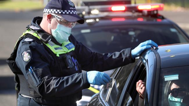 Police checking that Melburnians are following travel restrictions during lockdown. Picture: NCA NewsWire/David Crosling