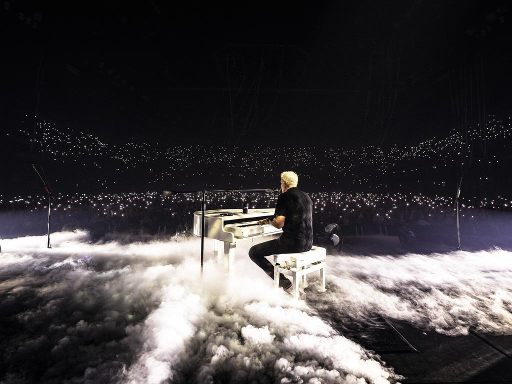 Dexter Holland on the piano for Gone Away. Picture: Tijs van Leur