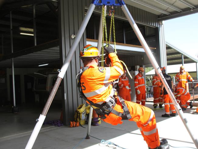 SES members from Ballina, Casino, Coraki and Lismore undertook Participate In A Rescue Operation training at Lismore Unit on Sunday February 28, 2021. Photo: Alison Paterson