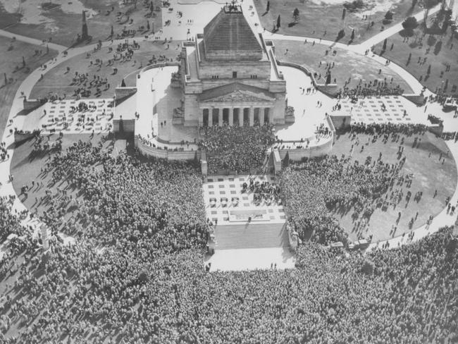 Crowds flock to the Shrine of Remembrance in Melbourne to celebrate the end of the war on August 15, 1945.