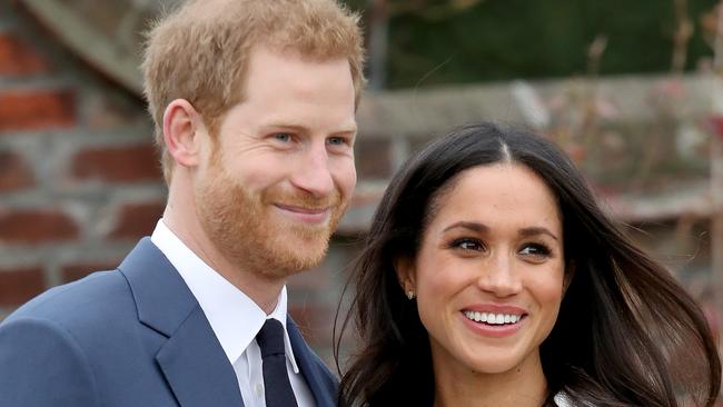 Prince Harry, Meghan Markle engaged: Photo of Suits star in front of ...