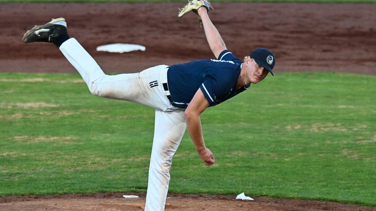 Hayden Peoples pitches for the Geelong Baycats. Picture: Wes Cusworth.