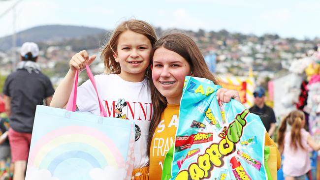 Royal Hobart Show. Emilia, 8 and sister Aniela Kowalski, 14. Picture: Zak Simmonds