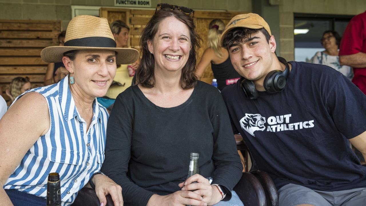 At 2021 Postle Gift Raceday are (from left) Vanessa Perkins, Fiona Bristow and Denzil Perkins at Club Pittsworth, Saturday, October 30, 2021. Picture: Kevin Farmer