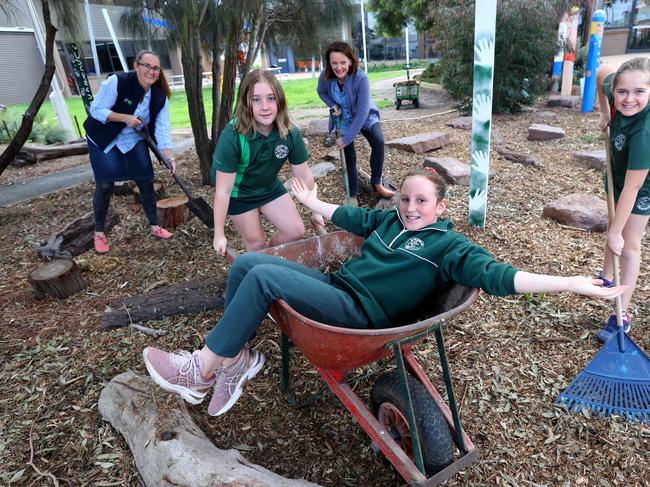 Our Lady Star of the Sea Catholic Primary School are finialists in multiple categories for the 2020 Resource Smart Schools Awards. left: Kelly Clarke (teacher), Greta gd6, Sue Constable (Teacher), Lili gd6 and Eve gd6.picture: Glenn Ferguson