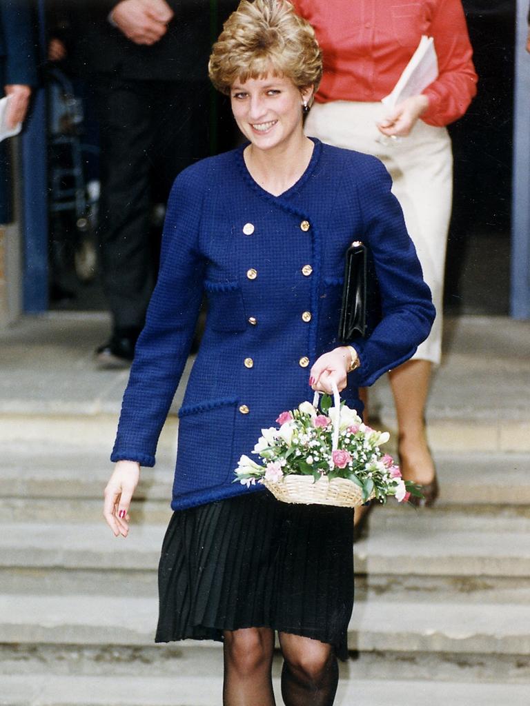 My Diana by Royal photographer Arthur Edwards | Herald Sun