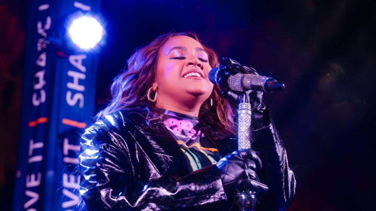 Jess Mauboy rocks Uluru with special concert