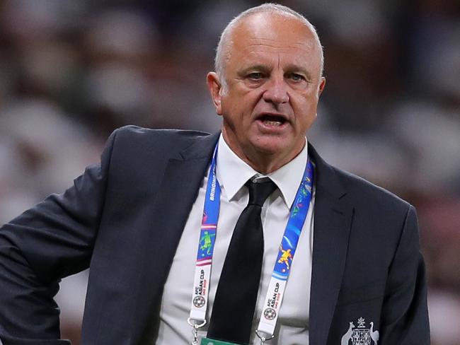 AL AIN, UNITED ARAB EMIRATES - JANUARY 25:  Graham Arnold of Australia gives his team instructions during the AFC Asian Cup quarter final match between United Arab Emirates and Australia at Hazza Bin Zayed Stadium on January 25, 2019 in Al Ain, United Arab Emirates.  (Photo by Francois Nel/Getty Images)