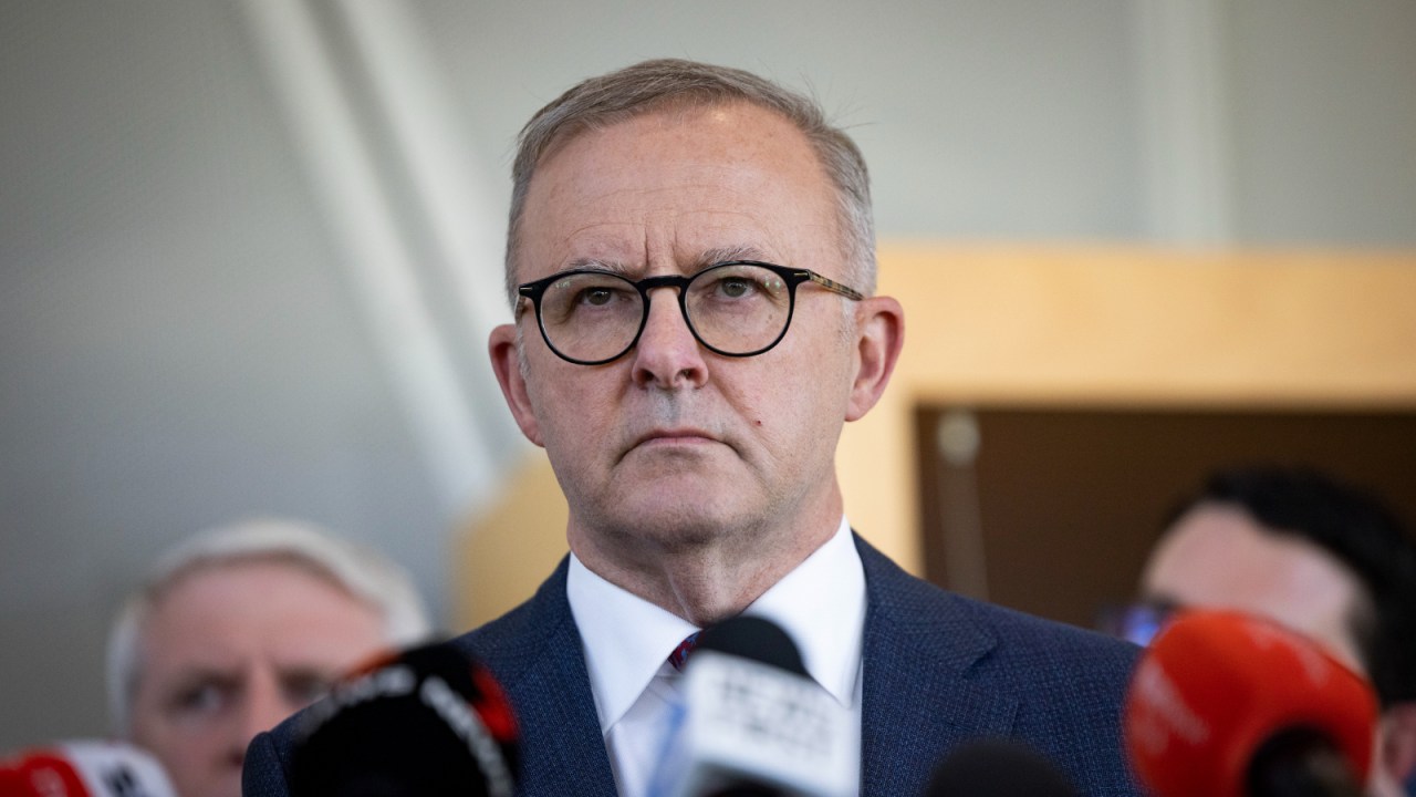 Anthony Albanese under fire for 'soft' border policies after undetected boat carrying 12 people arrives in WA