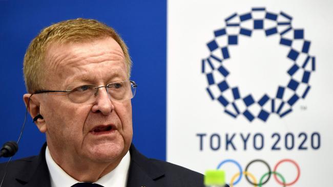 John Coates accused Ms Roche, a member of the 1996 gold medal winning hockey team and the Australian Sports Commission, of being a puppet of ASC boss John Wylie.