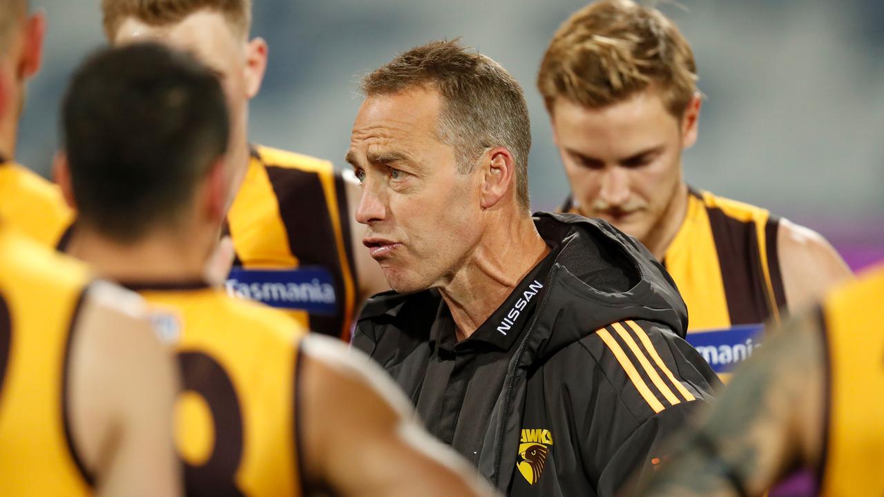 GEELONG, AUSTRALIA - JUNE 12: Alastair Clarkson, Senior Coach of the Hawks addresses his players during the 2020 AFL Round 02 match between the Geelong Cats and the Hawthorn Hawks at GMHBA Stadium on June 12, 2020 in Geelong, Australia. (Photo by Michael Willson/AFL Photos via Getty Images)