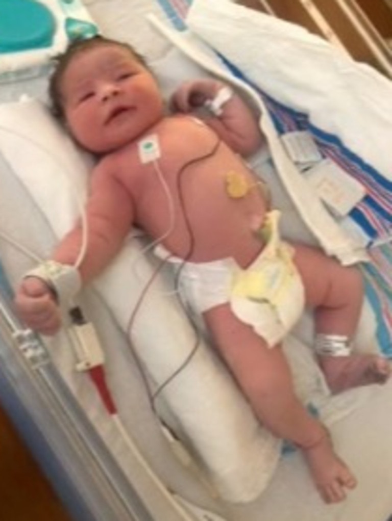 Kayleigh's son was 10lbs 4oz when he was born in 2019 - even though they said he'd be an average weight of around 7lbsCredit: @thebirthtrauma_mama/Tiktok