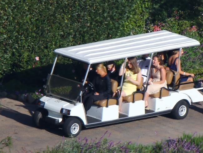 Jessica Simpson and Eric Johnson's guests are transported in style at their wedding.