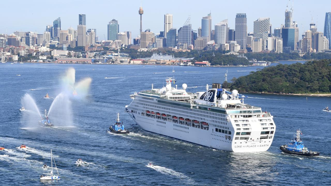 cruise ships arriving sydney today