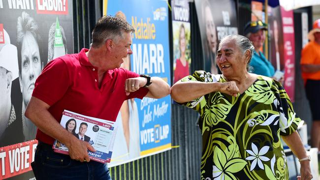 Sitting Thuringowa MP Aaron Harper ALP, left.