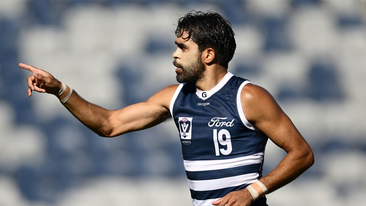 Teams: Cats to unveil bargain recruit, star Bomber returns