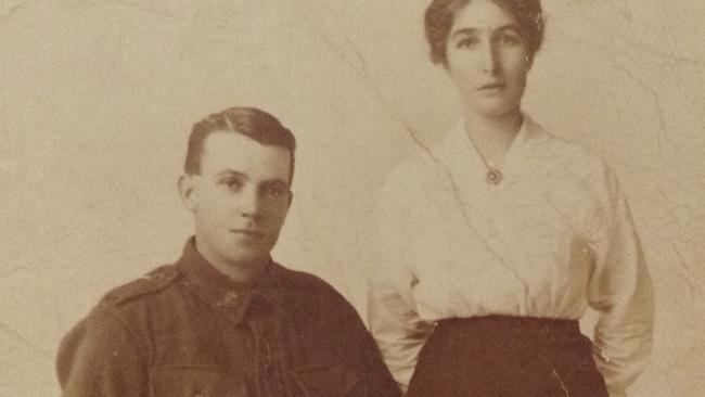 World War I transport driver Private James Henry Bane, pictured with his wife Ethel Maud. Supplied by Nathaniel Bane