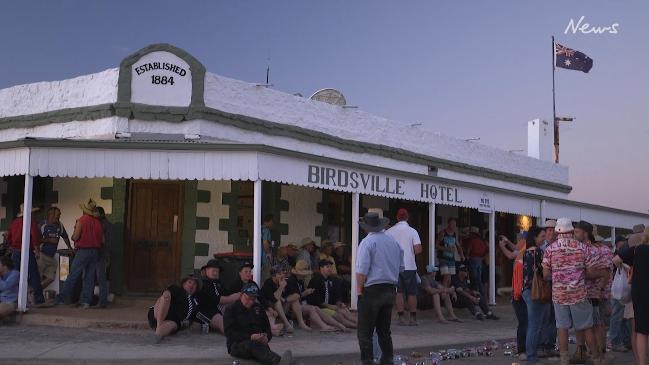 Traversing the Birdsville Track