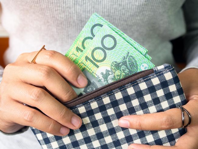 Lobby groups say Australia's child support system is letting mothers and fathers down.