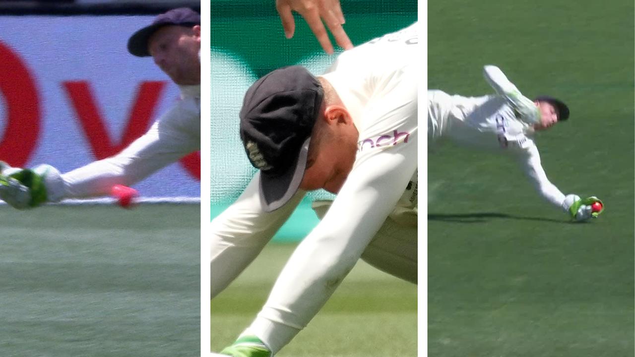 There's plenty of excitement early in Day 4 of The Ashes.