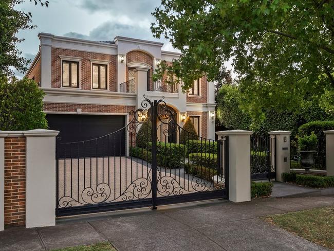 JC Competing Bids - 16 Percy St, Balwyn.