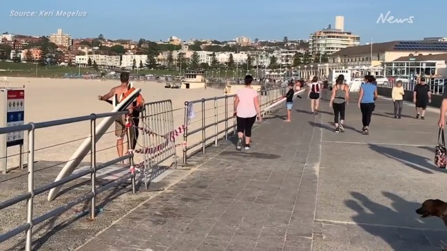 Beachgoers ignore Bondi Beach ban