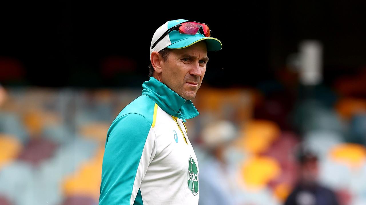 Adam Gilchrist has defended his friend and former teammate Justin Langer.