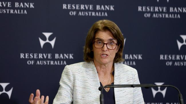 Fresh forecasts released by the Reserve Bank show progress on inflation is expected to stall in the near-term. Picture: NCA NewsWire / Dylan Coker