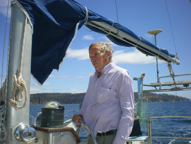 Bob Chappell sailing the Four Winds in January 2009, just before his death.