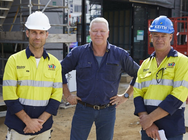 Foreman Keith (right) with The Block host Scott Cam and fellow foreman Dan Reilly (left).