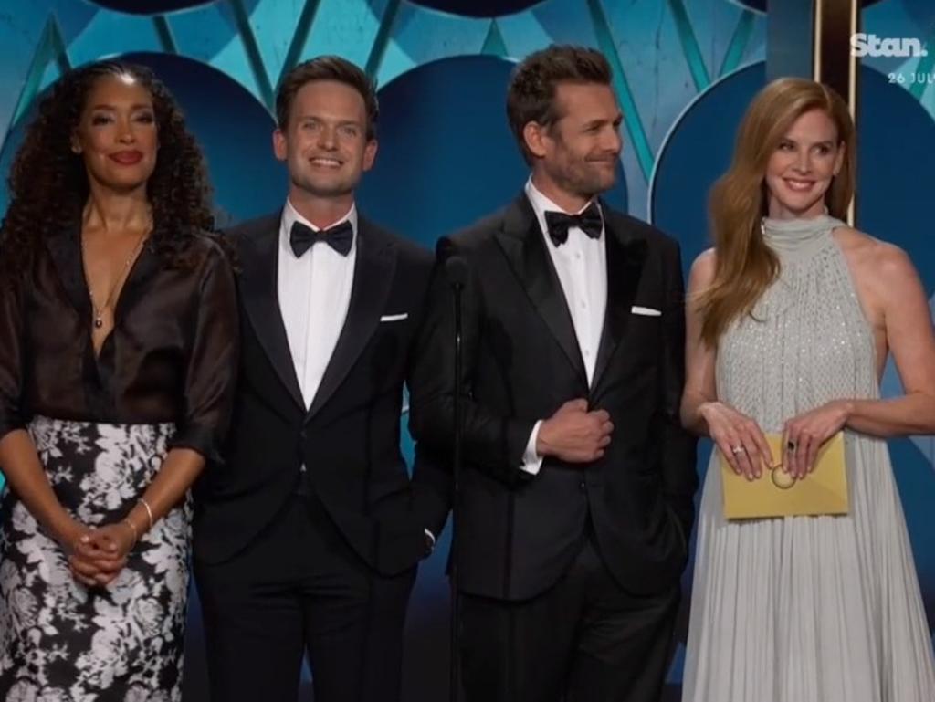 The Suits cast appeared on stage at the 2024 Golden Globes. Picture: Stan