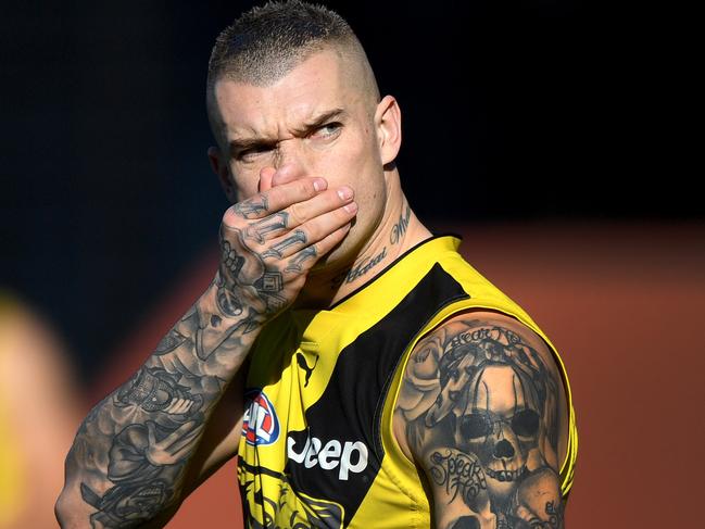 Richmond Tigers player Dustin Martin takes part in a team training session in Melbourne, Thursday August 10, 2017. (AAP Image/Joe Castro) NO ARCHIVING