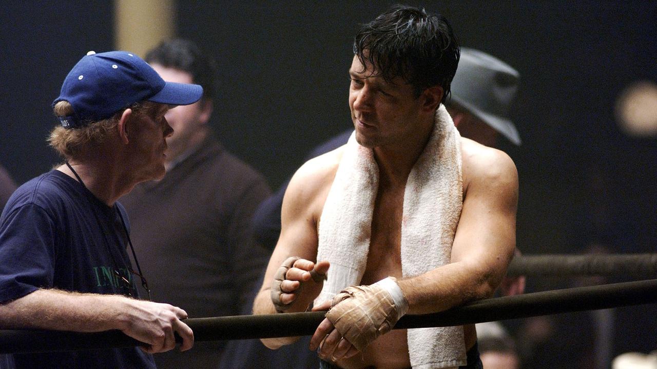 Russell Crowe with director Ron Howard during a break in filming 2005 film Cinderella Man.