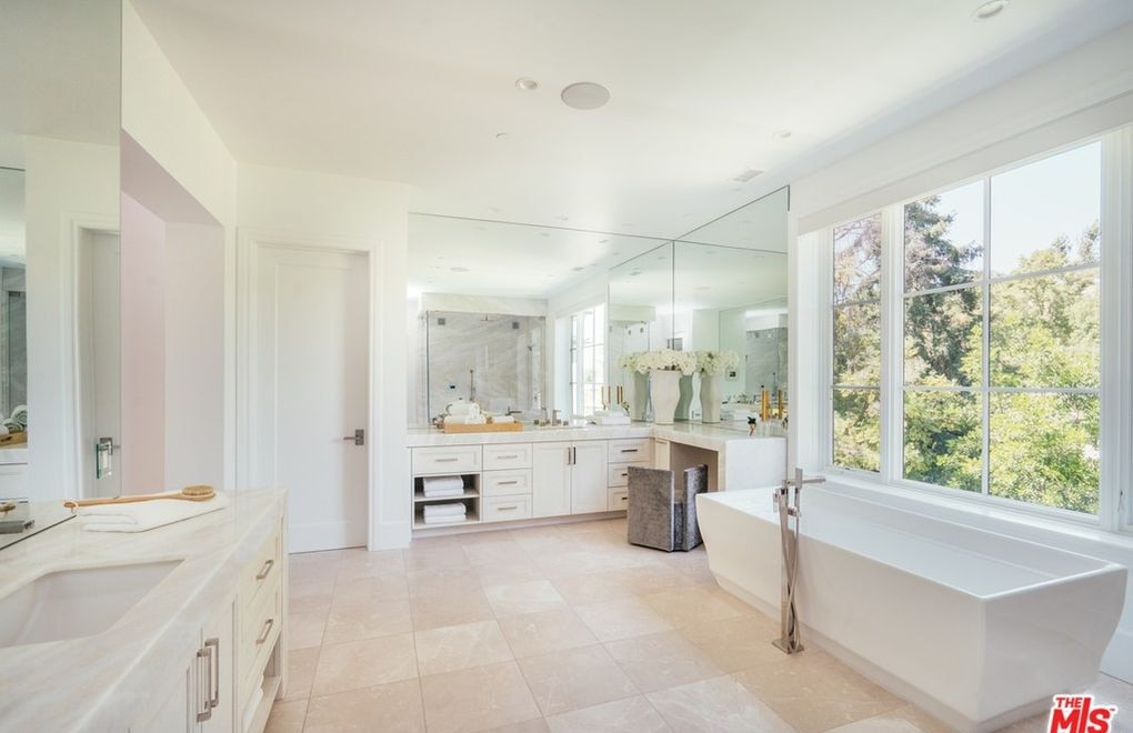 The master bathroom. Picture: Realtor