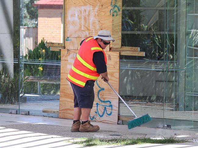 The clean-up underway. Picture: Ian Currie