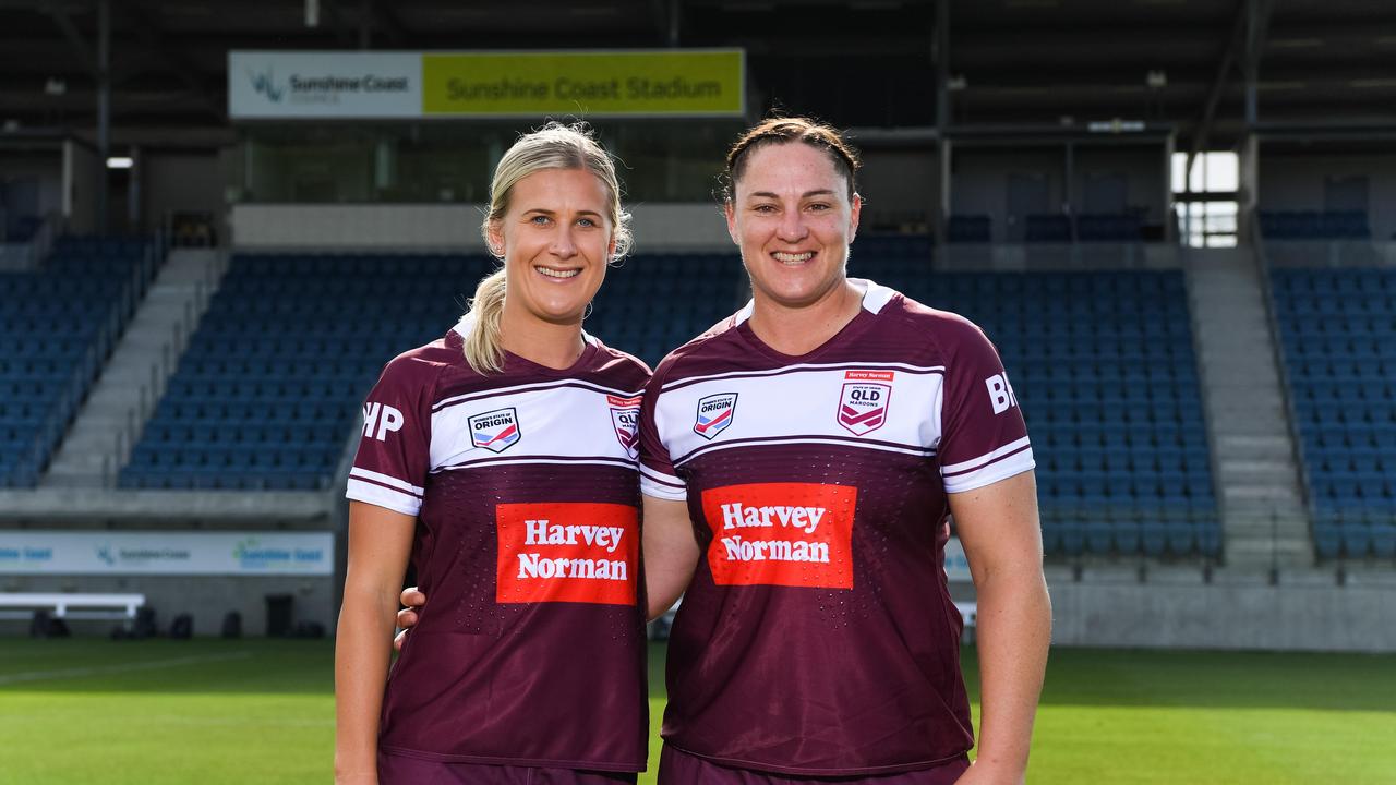 ROOKIE AND VETERAN: Shenae Ciesiolka (left) and Steph Hancock will line up for the Queensland Maroons. Photo: NRL Images