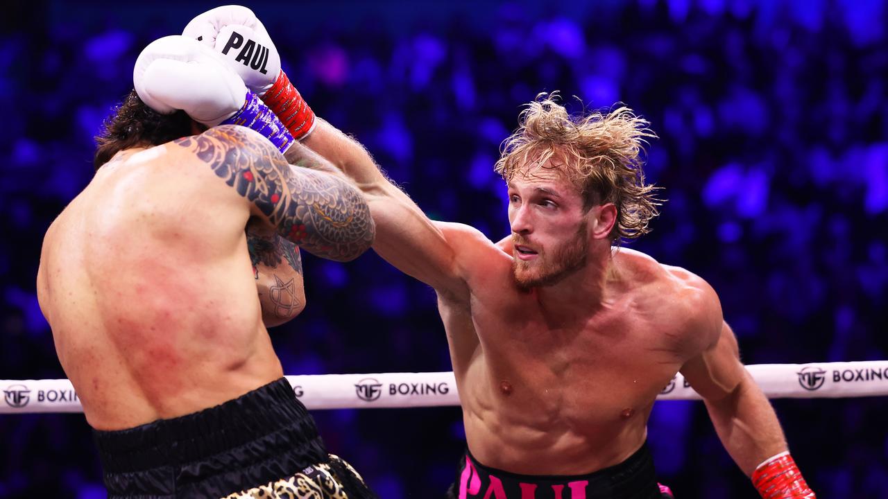 Logan Paul was way too good for Dillon Danis. (Photo by Matt McNulty/Getty Images)