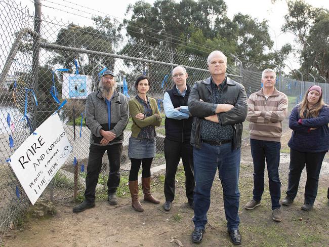 Save Lake Knox members Darren Wallace, Jude Dwight, Anthony Bigelow, Mark Glazebrook, David Leiper and Melissa Allen. Picture: Ellen Smith